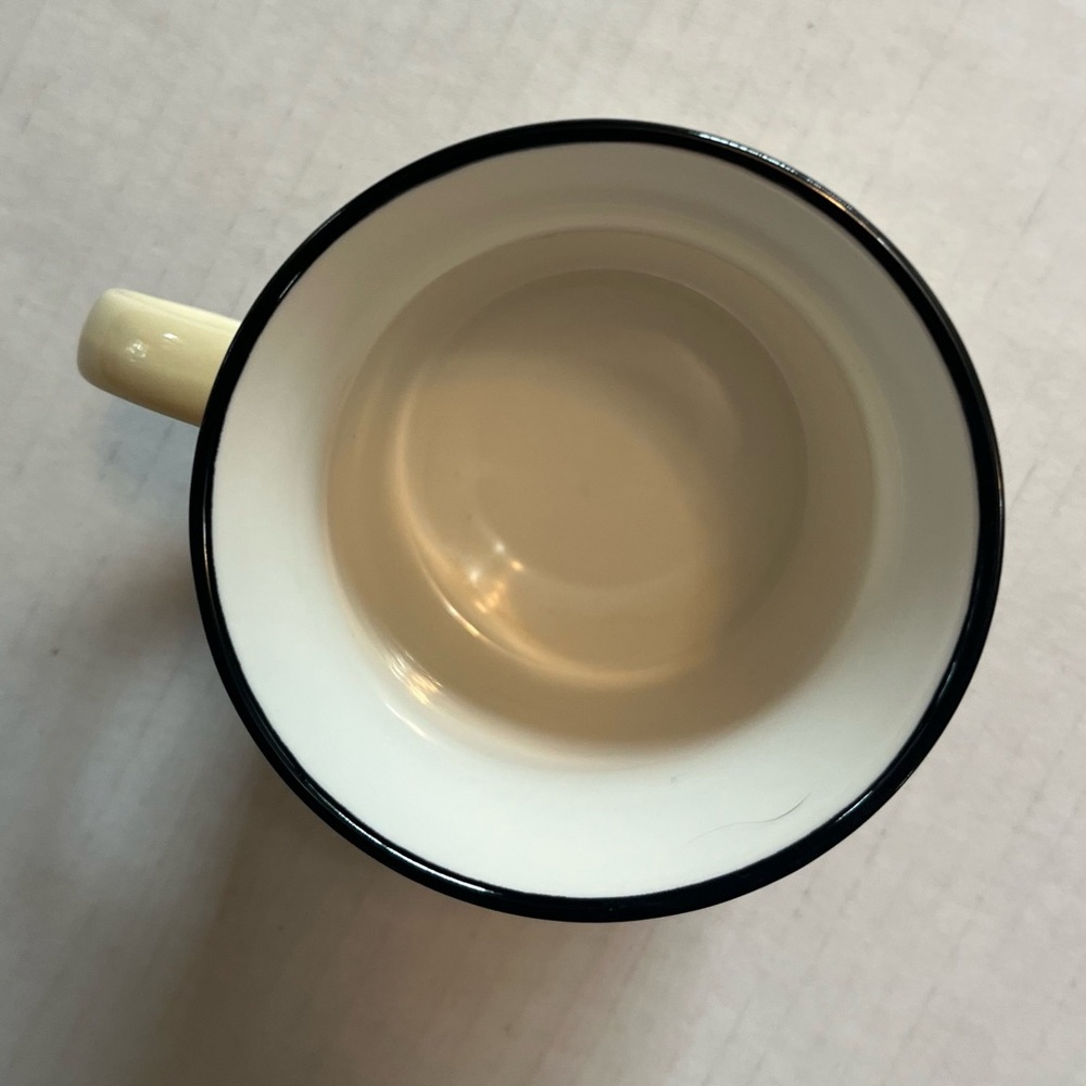Mountie 🇨🇦 Themed Cream Coffee Mug - Picture 3 of 5
